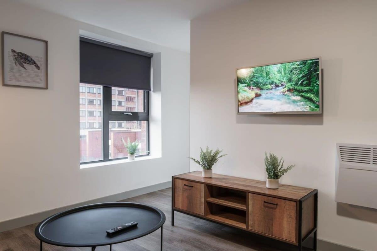 Modern 1 Bed Apartment In Liverpool Centre Exterior foto